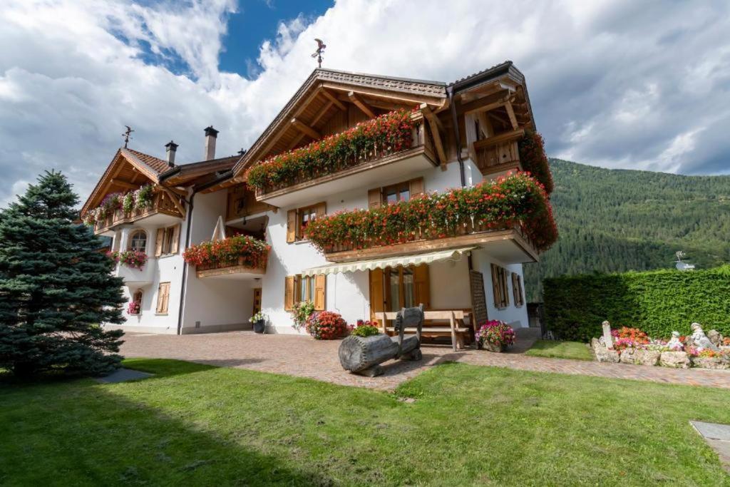Appartamento Mansarda Patrizia E Franco Val Di Sole Commezzadura Zewnętrze zdjęcie